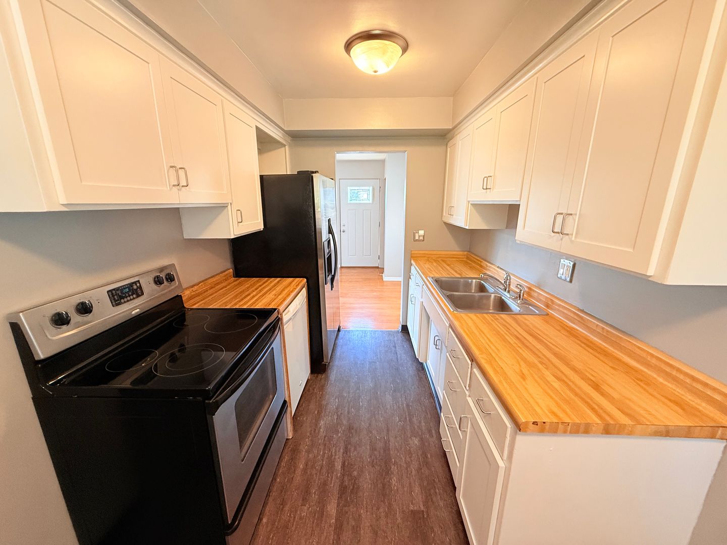 Moorhead House: 1318 18th Street South