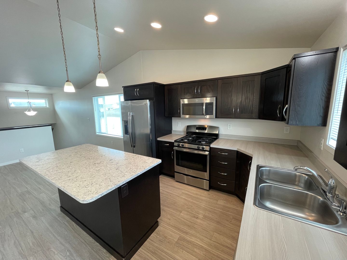 West Fargo House: 958 29th Avenue West