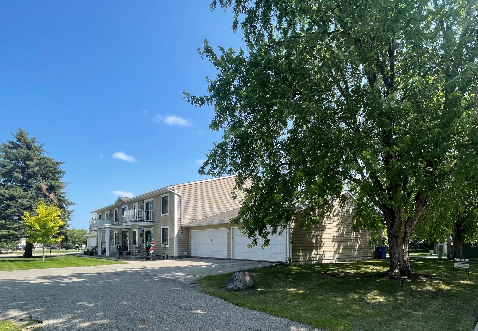 Fargo House: 3203C 15th Avenue South