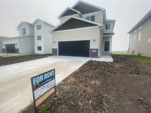 2232 Griffin Drive South, Fargo, ND 58104