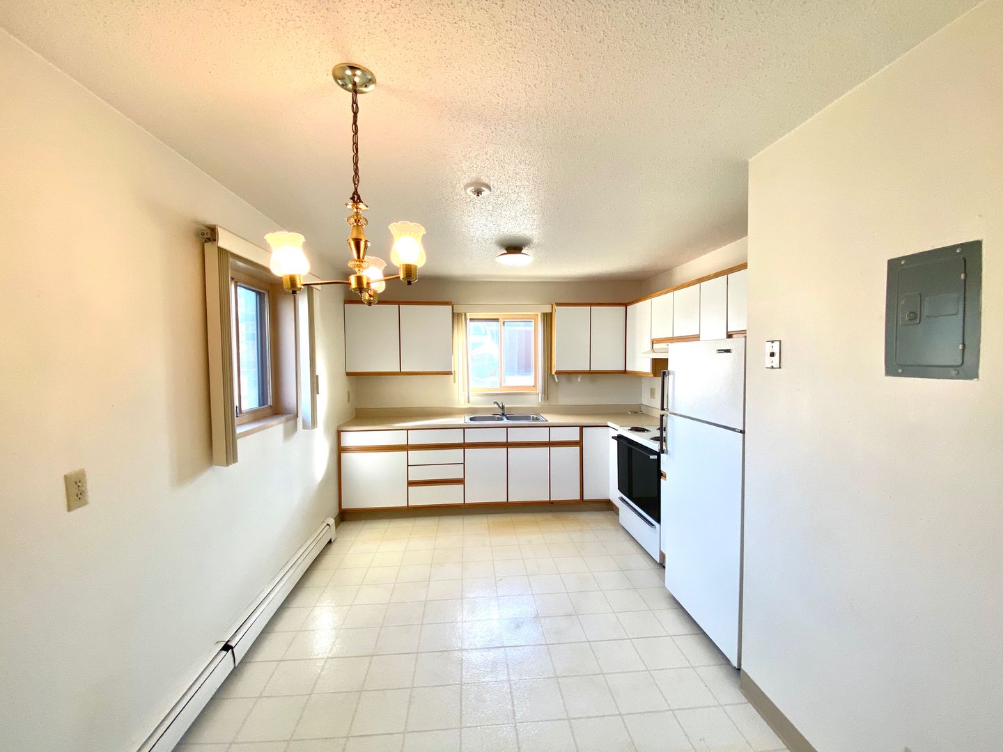 Moorhead Apartment: 2913 5th St S