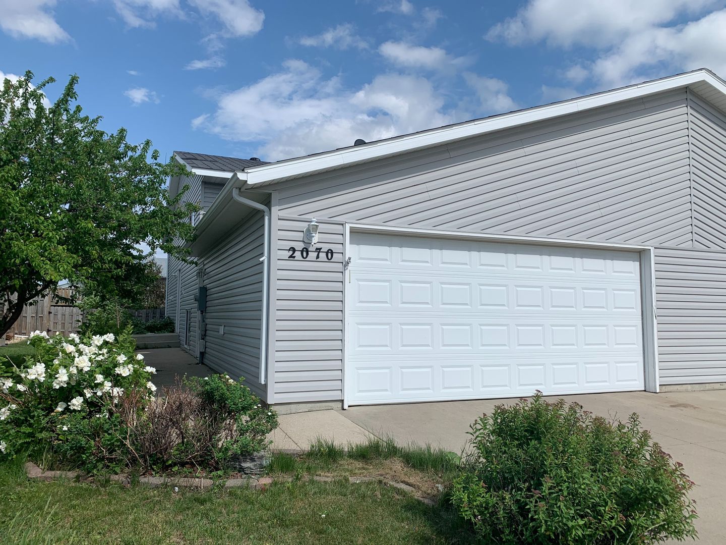 Fargo House: 2070 52nd St S
