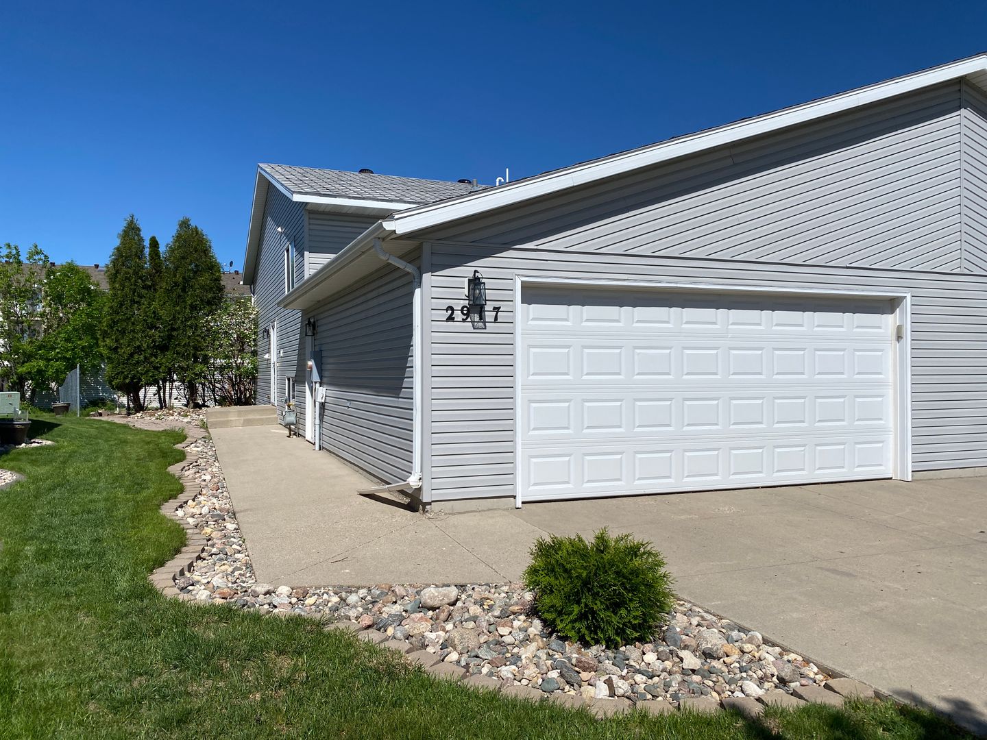 Fargo Townhome: 2917 Wheatland Dr S