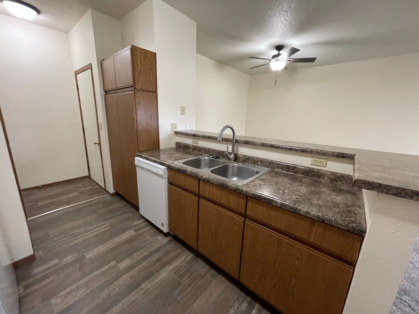 West Fargo House: 81A Center Street