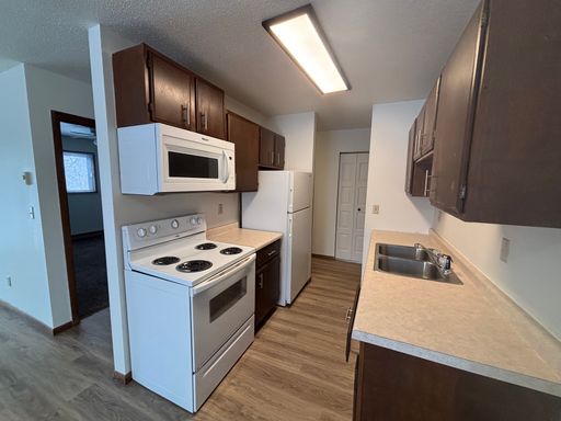 201 Southwood Dr, Apt 9, Horace, ND 58047