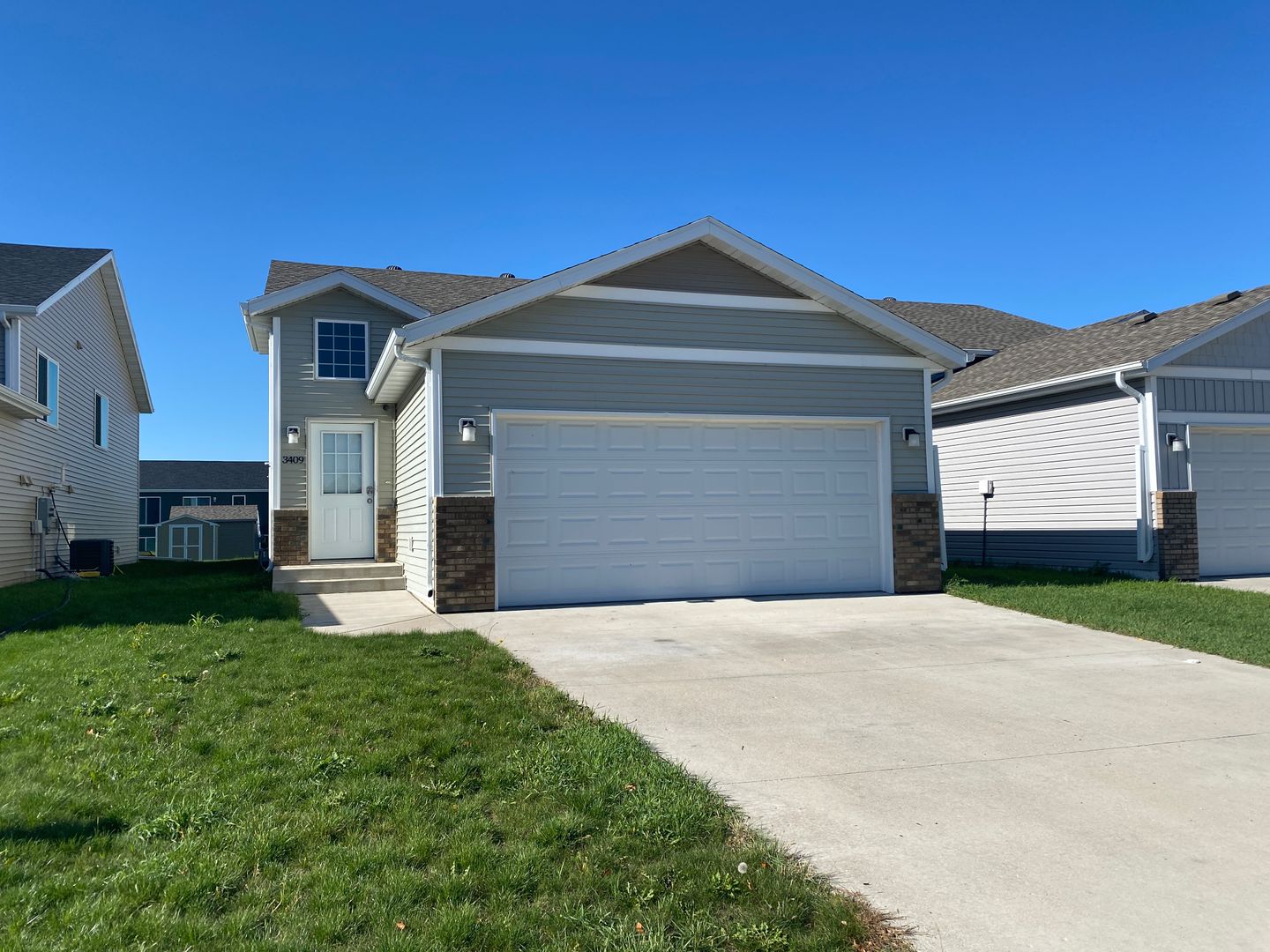 Moorhead House: 3409 18th St S