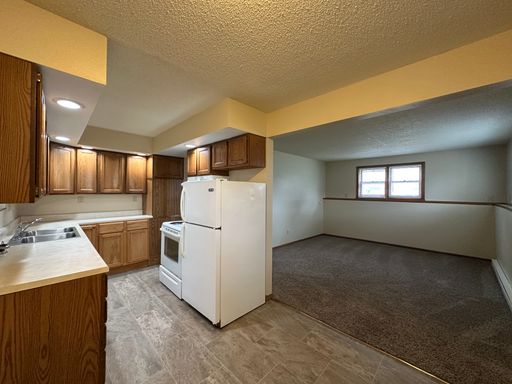 1629 3rd Avenue South, Unit LOWER, Fargo, ND 58103