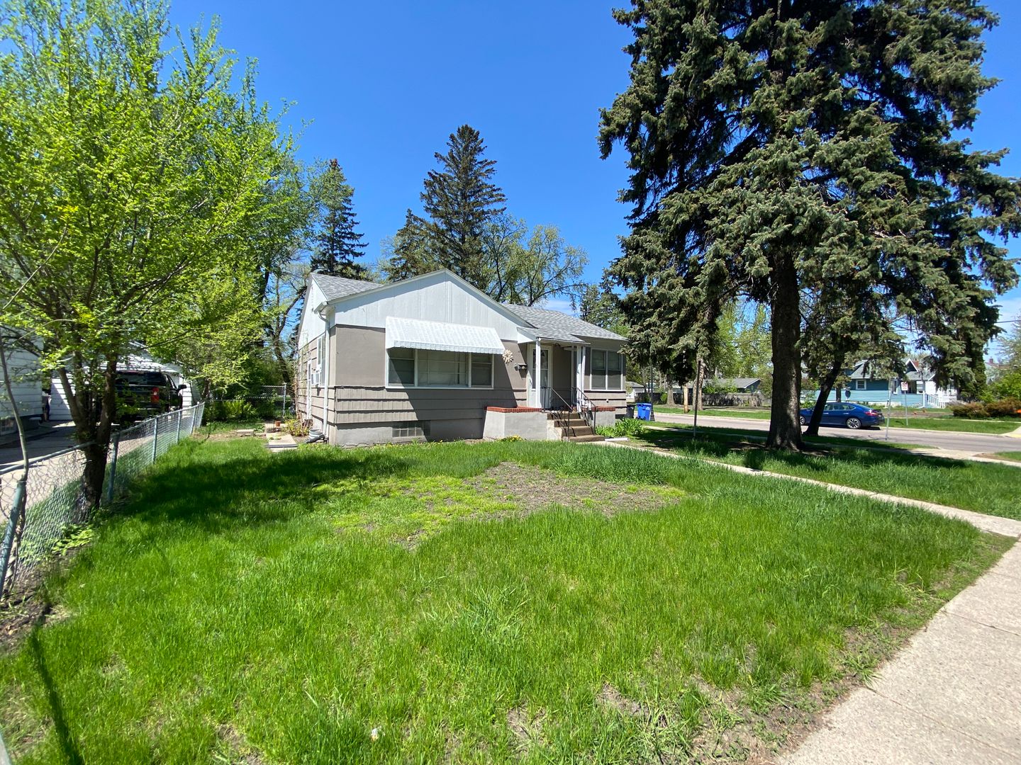 Fargo House: 1466 12th Street North