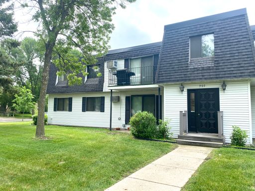 2 bed, 1 bath Condo – photo 1