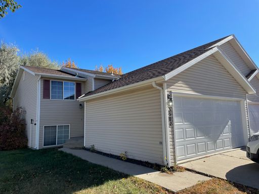 3502 32nd Street South, Fargo, ND 58104