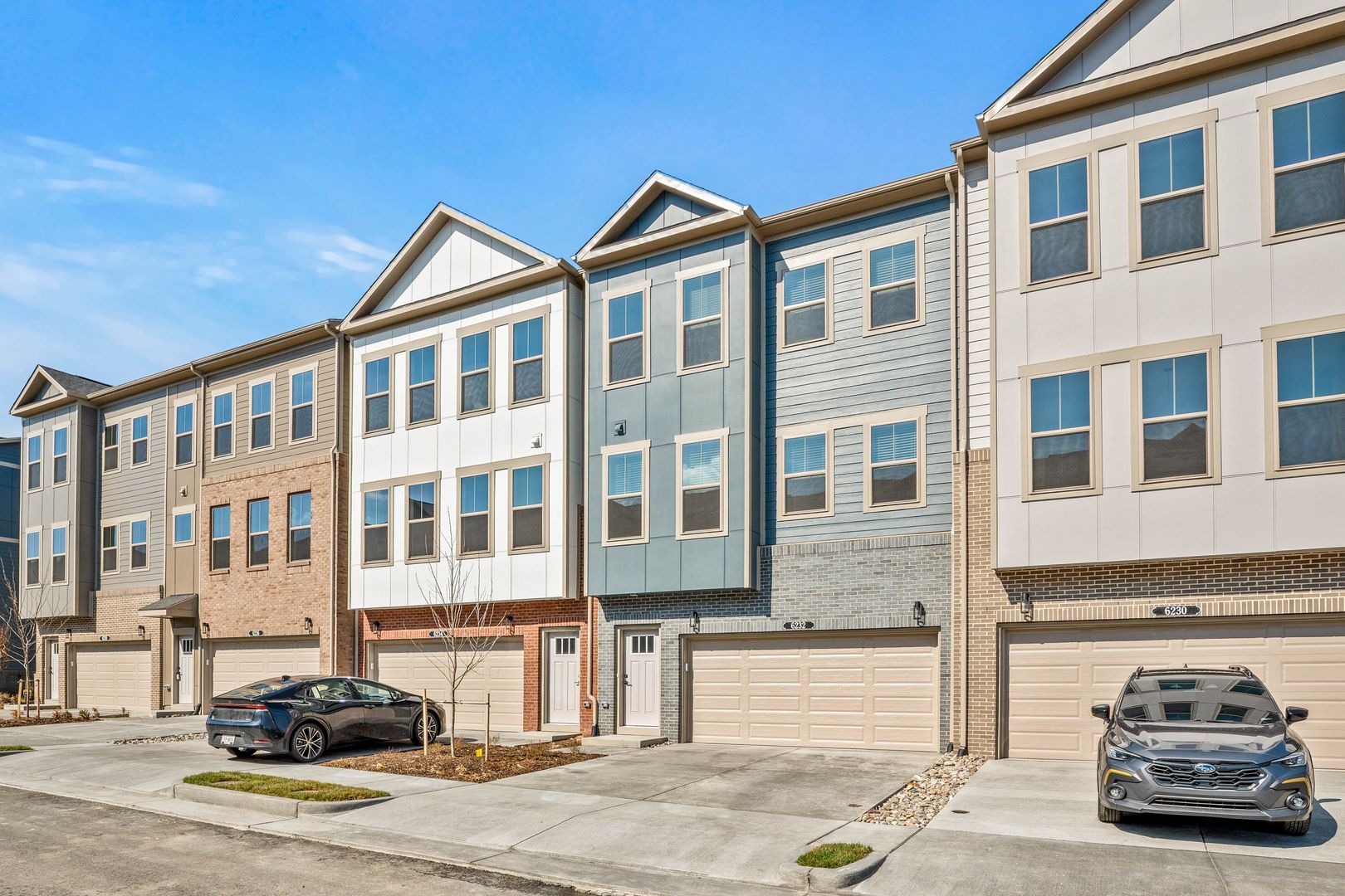 Alexandria House: 6232 Folly Lane