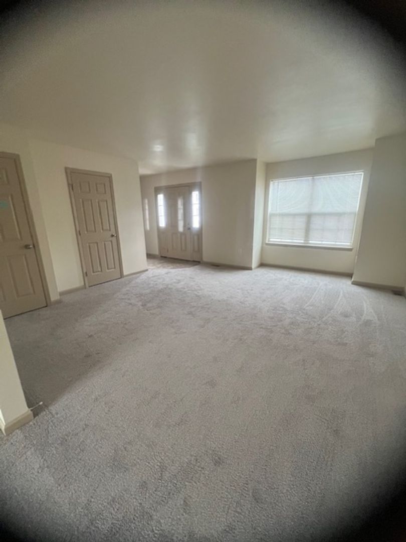 Harrisburg Apartment: 7466 Stephen Dr