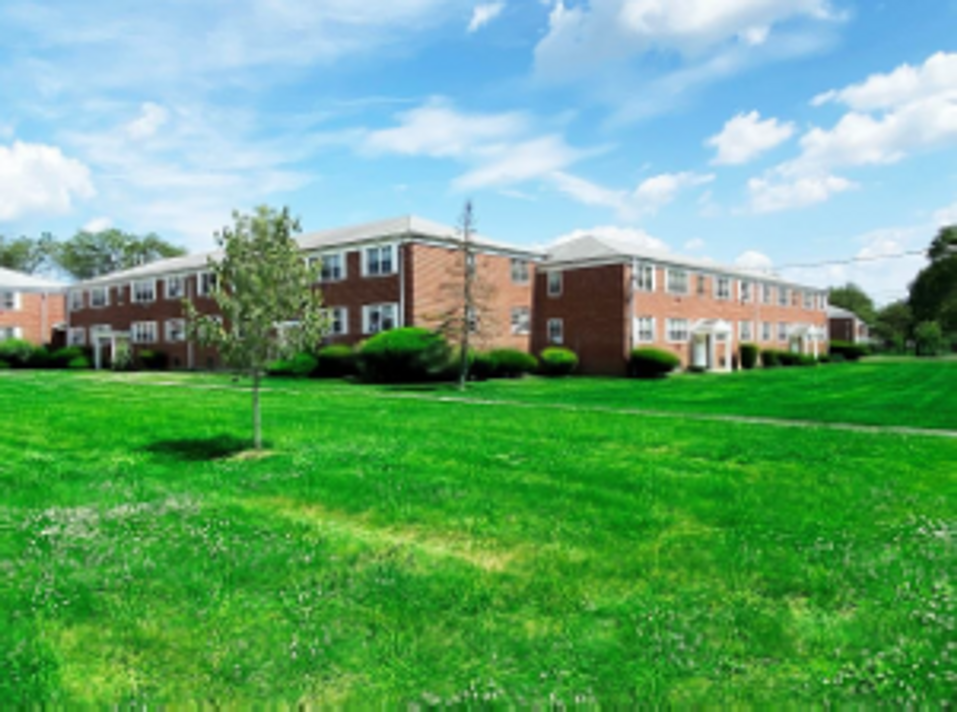 Wethersfield Apartment: 72 Folly Brook Blvd