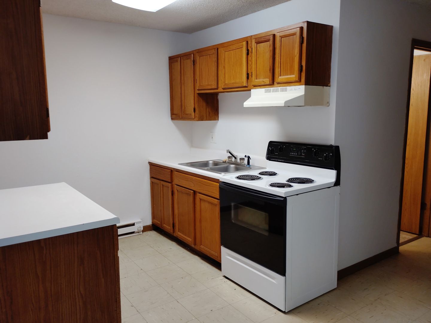 Cahokia Apartment: 2900 Camp Jackson Rd