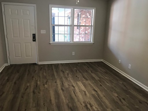 Columbus Apartment: 428 Broadway