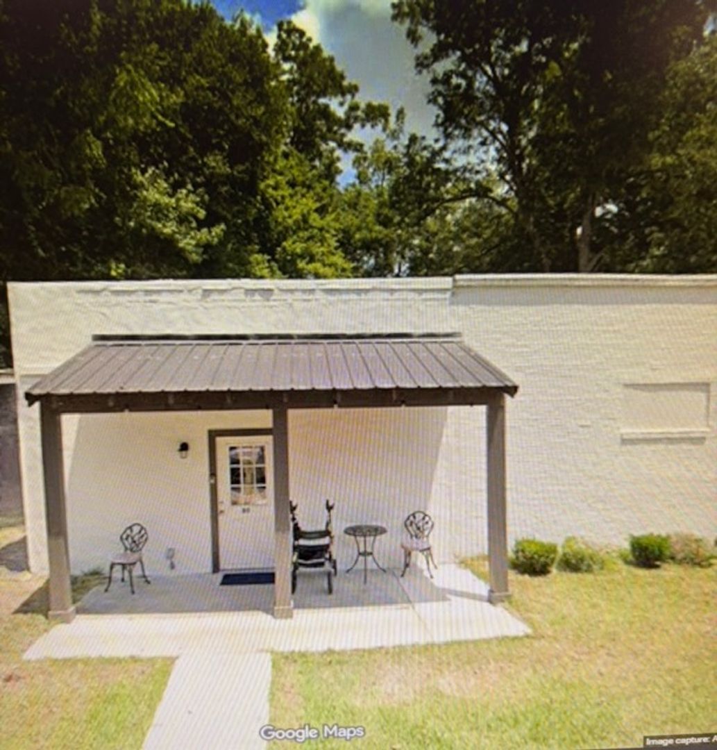 Pittsview House: 80 LeConte St