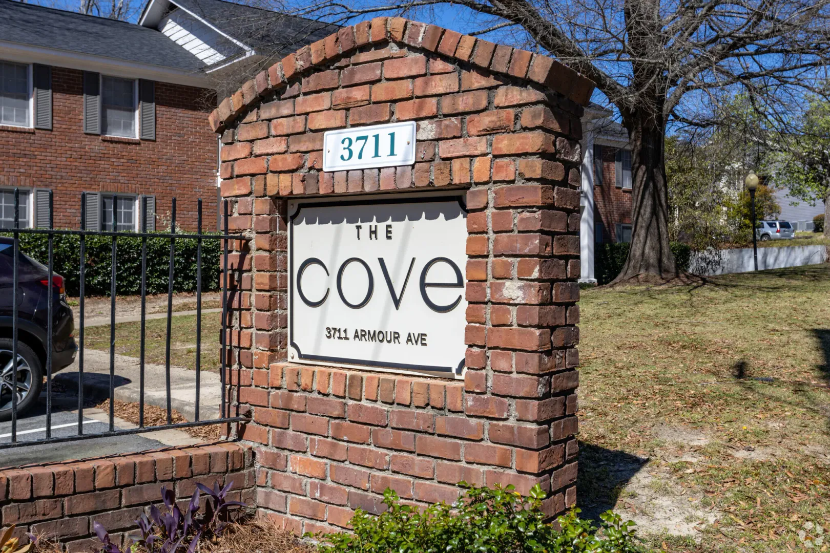 Columbus Apartment: 3711 Armour Ave