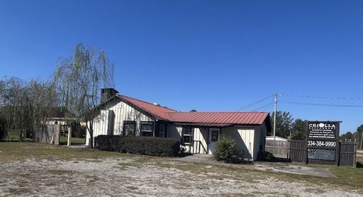 Commercial Business for Rent – photo 1
