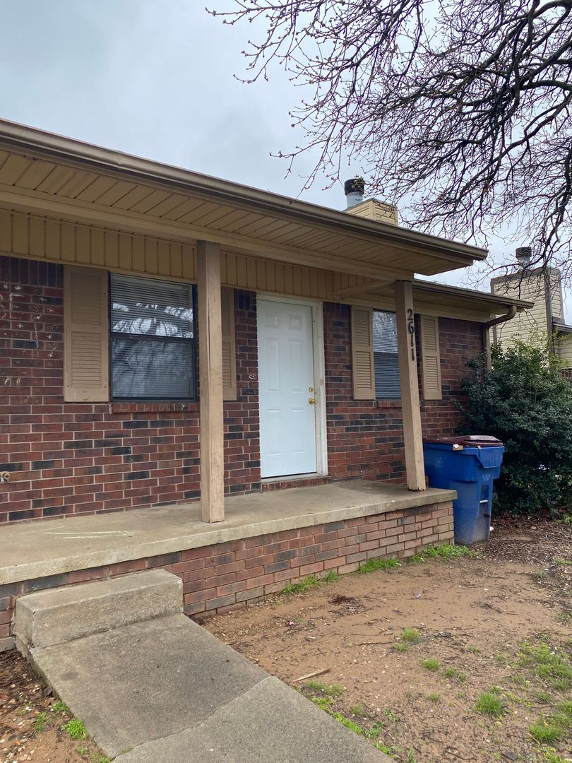 FORT SMITH Apartment: 2609 S. 16TH