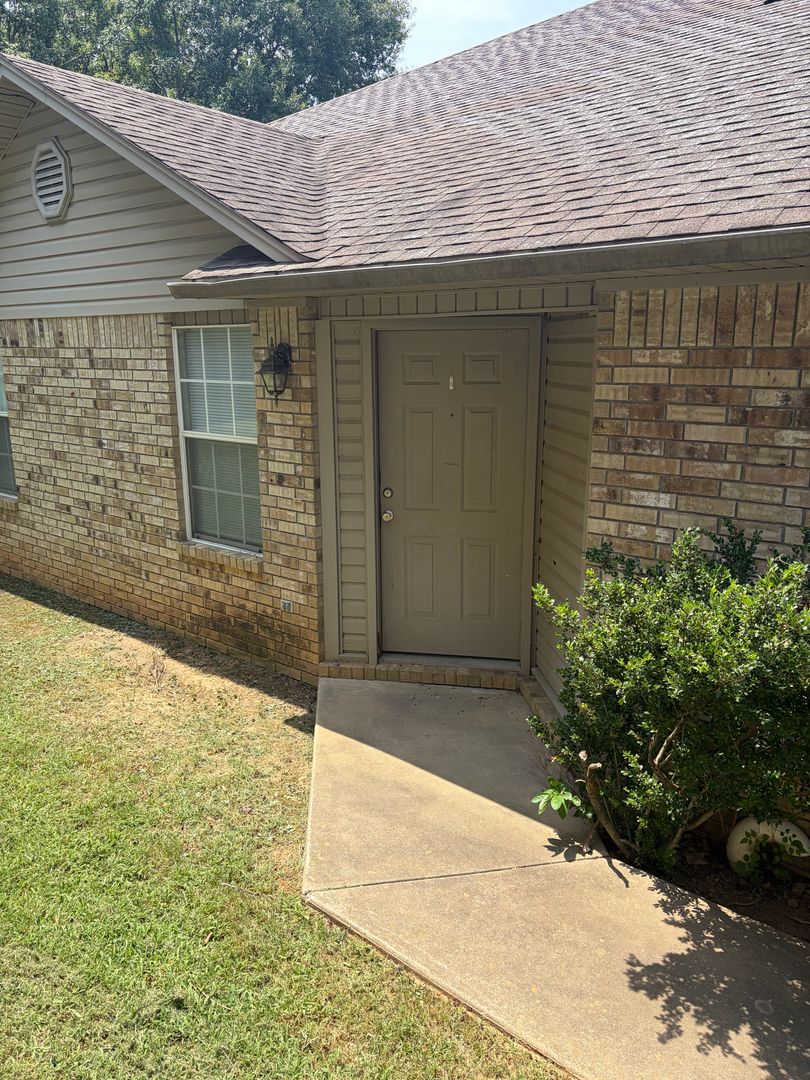 GREENWOOD Apartment: 1115 GRINNELL CIRCLE - B