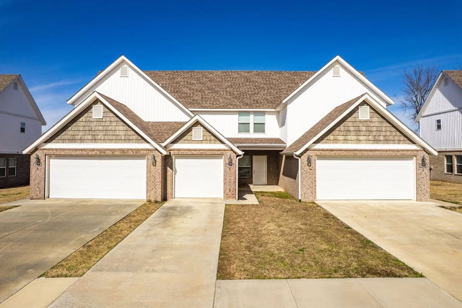 Greenwood Apartment: Linwood