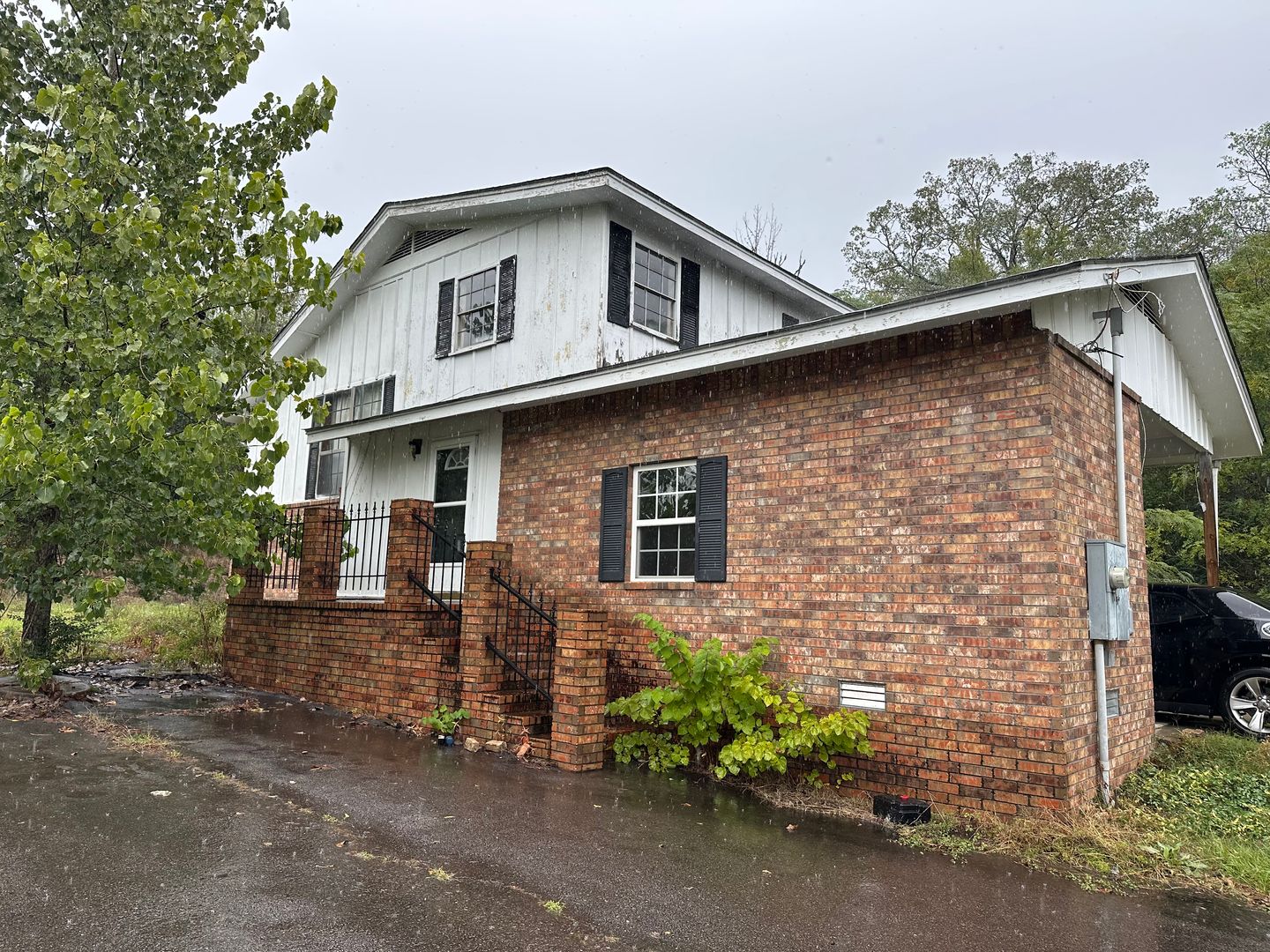 Russellville House: 3104 SR Hwy 124