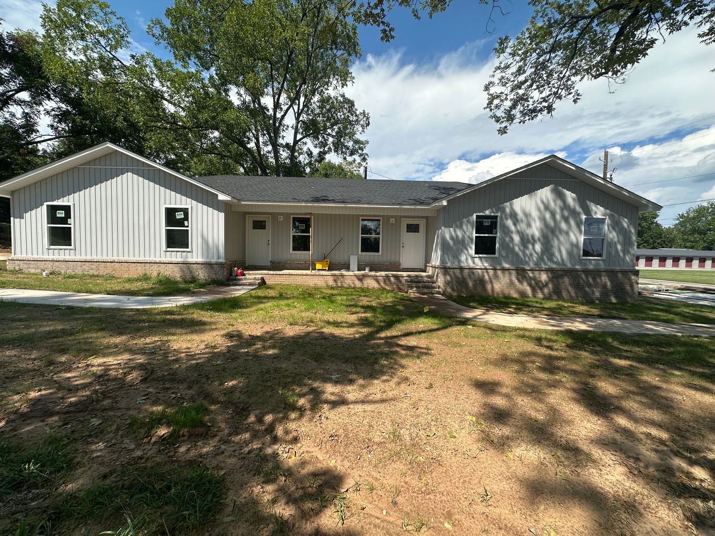 Atkins Apartment: 501 Ave 3 NW