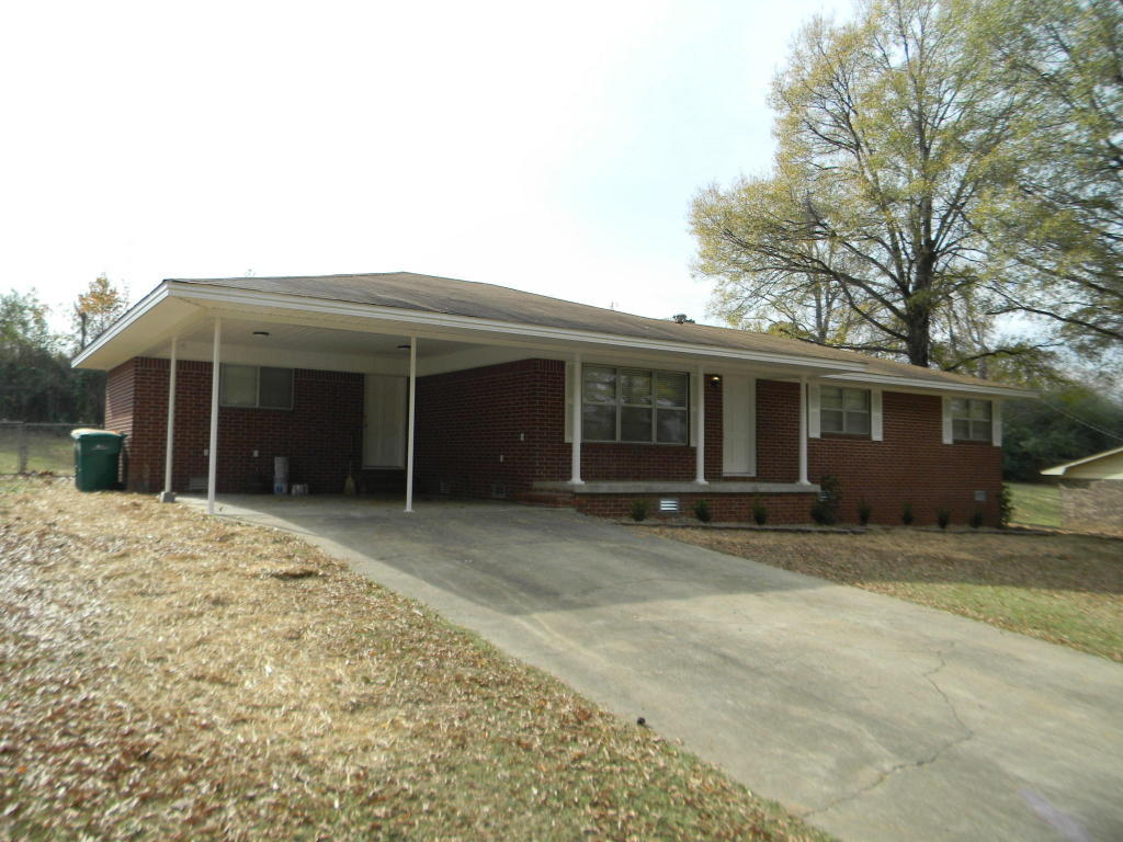 Russellville House: 206 E Date Street