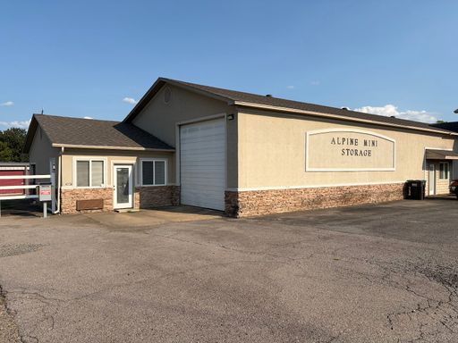 Office Space Attached to 3500sq/ft Warehouse