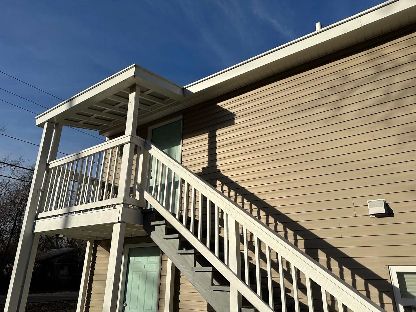 Russellville Apartment: 709 E 6th St