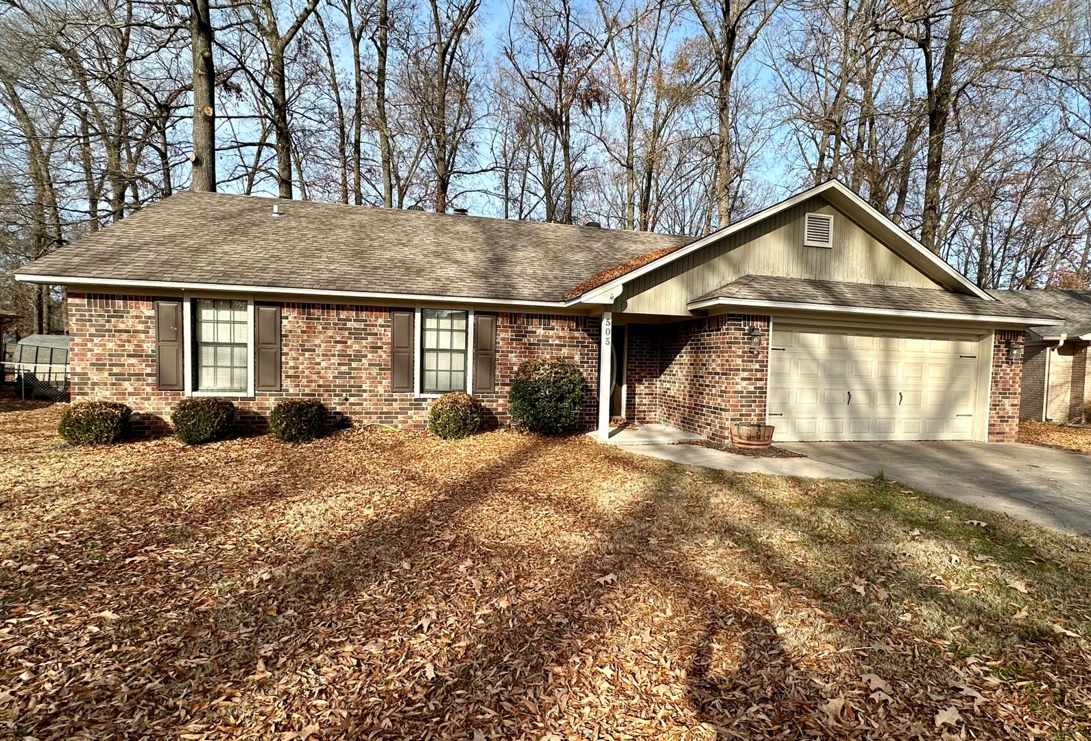 Russellville House: 505 Resimont