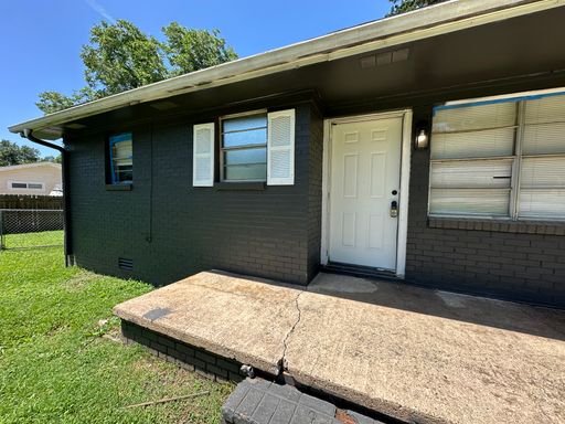 2 Bed 1 Bath Rental at 307 E Fir St, Russellville, AR – photo 1
