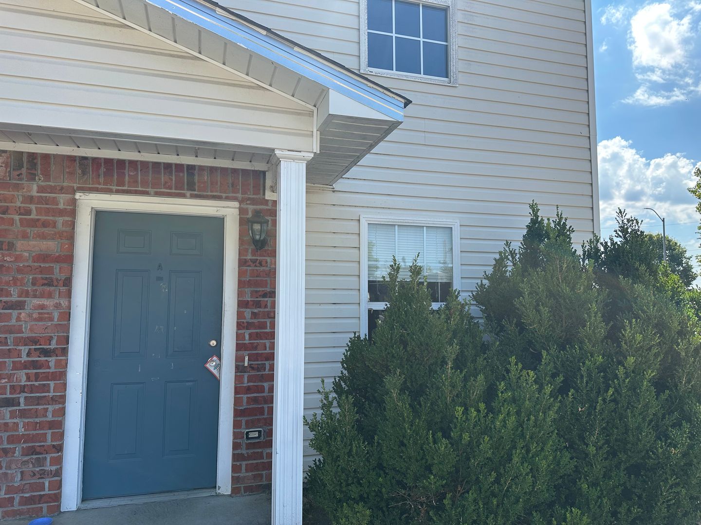 Russellville Apartment: 1131 East 9th Street