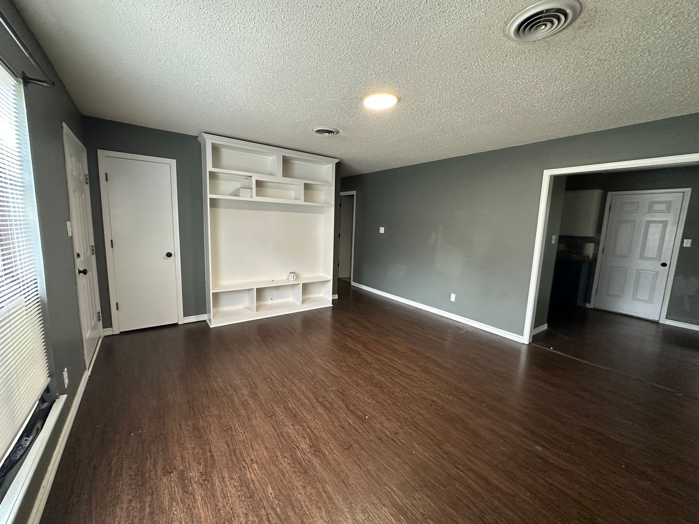 Welcome to this charming 3-bedroom, 1.5-bathroom home located in the heart of Russellville, AR.