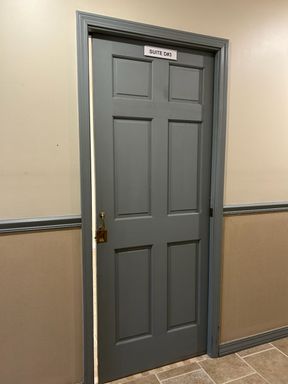 Come take a look at this office space!