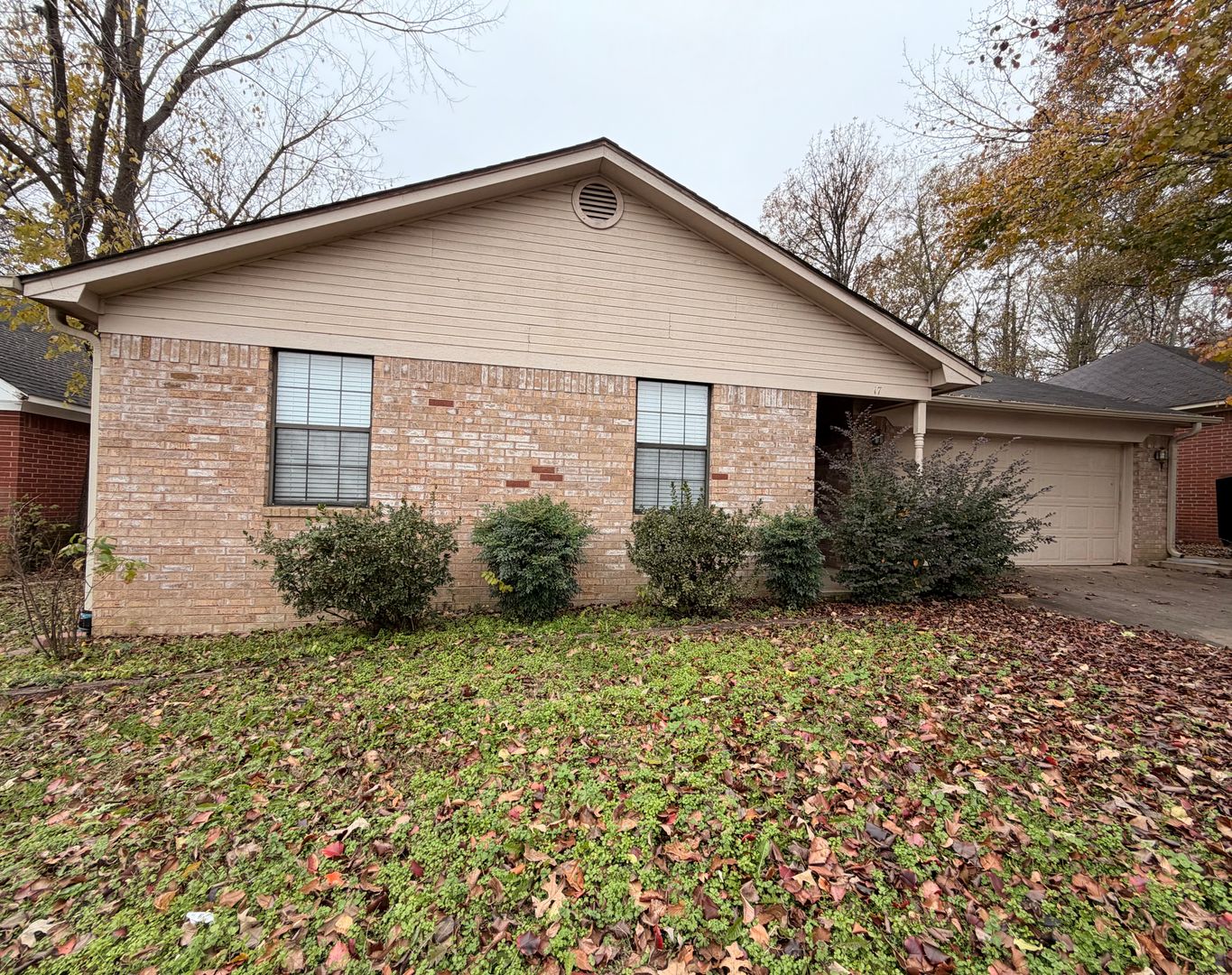 Russellville House: 17 W. 16th Pl