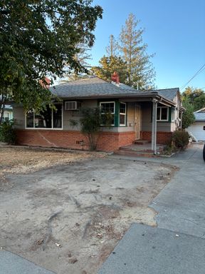 3 Bed / 2 Bath Sacramento Home – photo 1