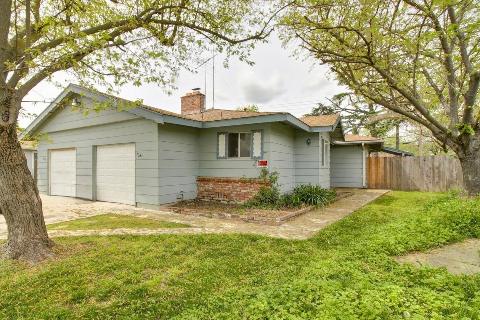 Sacramento House: 7304 Arleta Ct
