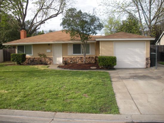 Sacramento House: 3217 Wemberley Drive