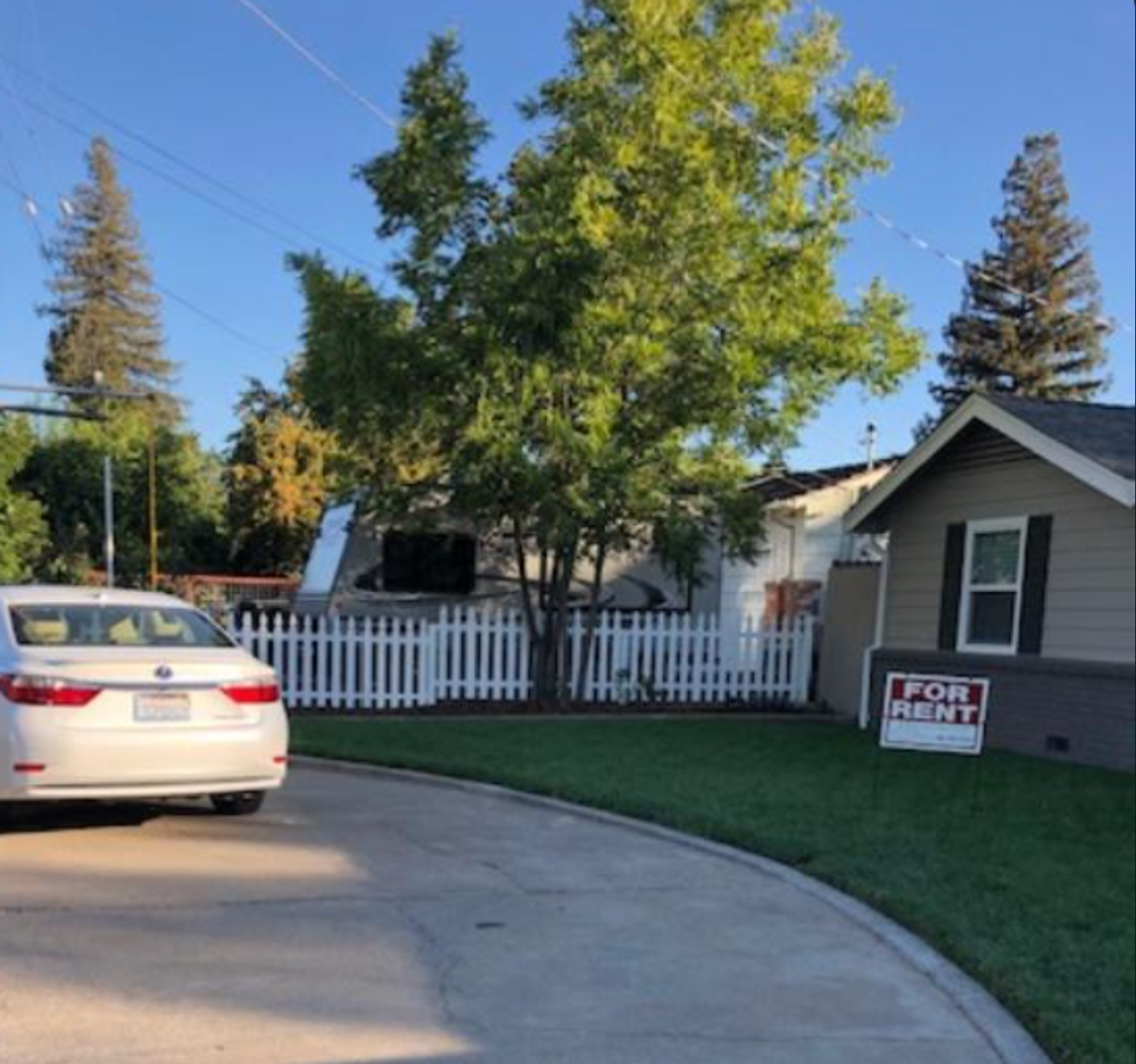 Sacramento House: 4695 Pasadena Avenue