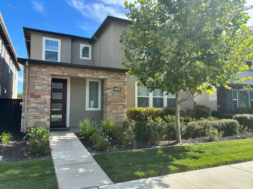 Breath-Taking 4/2.5 (HUGE) Natomas Home Waiting For You! Please see ad for viewings! – photo 1