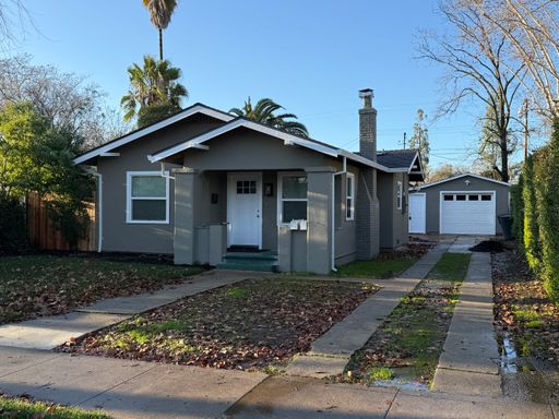 Beautiful 3 bedroom in Roseville! – photo 1