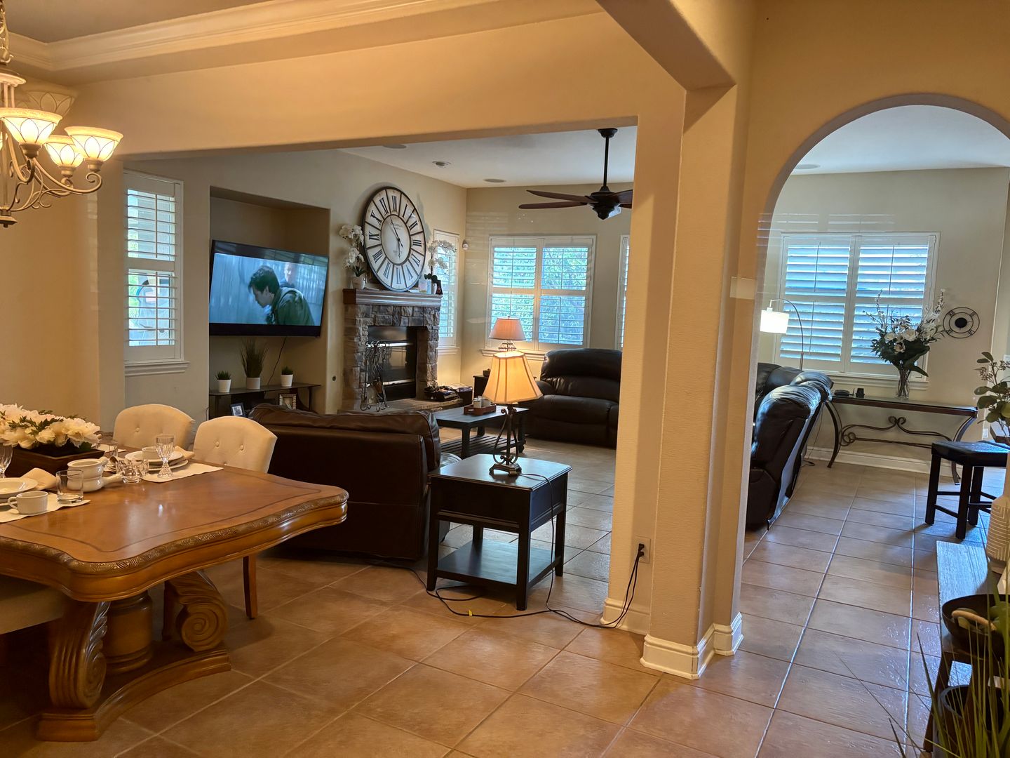 Sacramento House: 5630 Dunlay Drive (Pool - Backyard Oasis)!