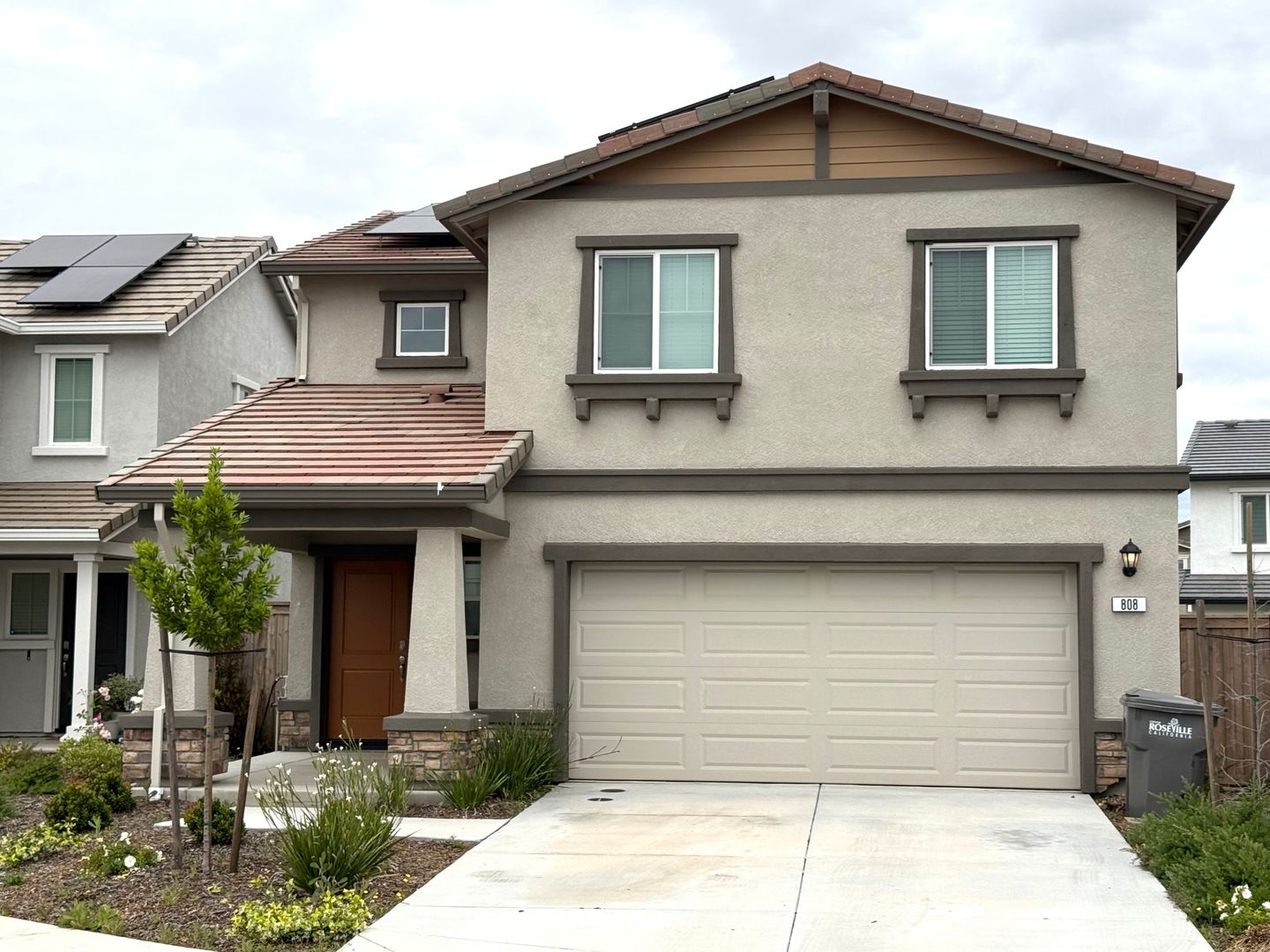 Roseville House: 808 Cliff Court