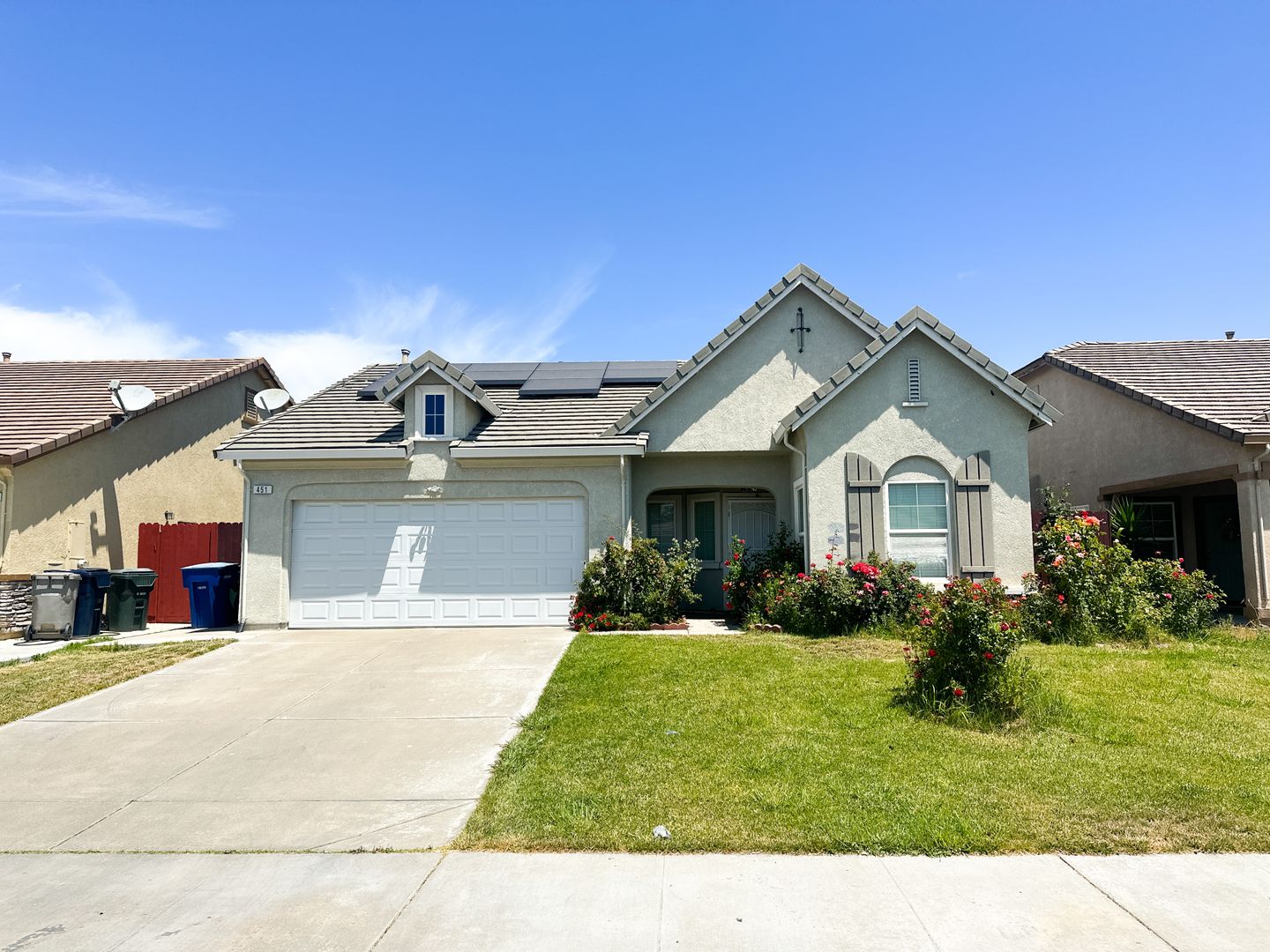 Sacramento House: 451 Summer Garden Way