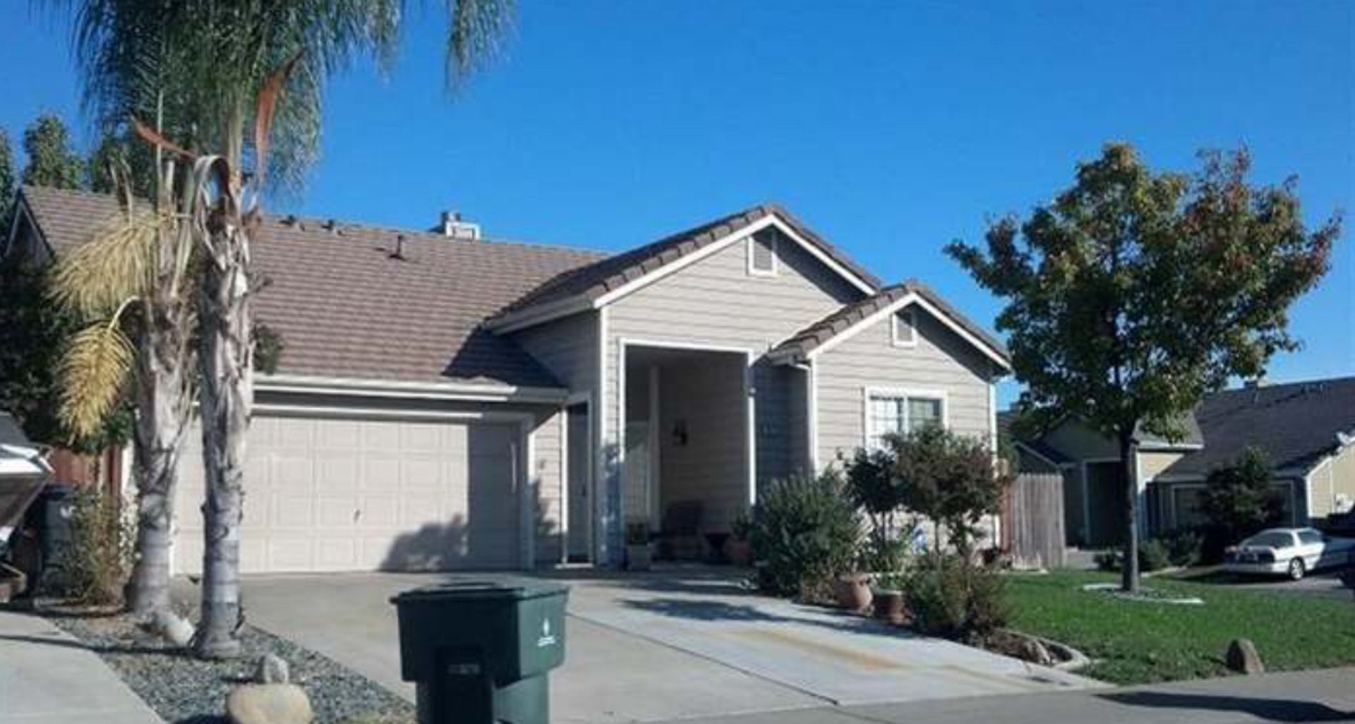 Elk Grove House: 8573 Charente Way