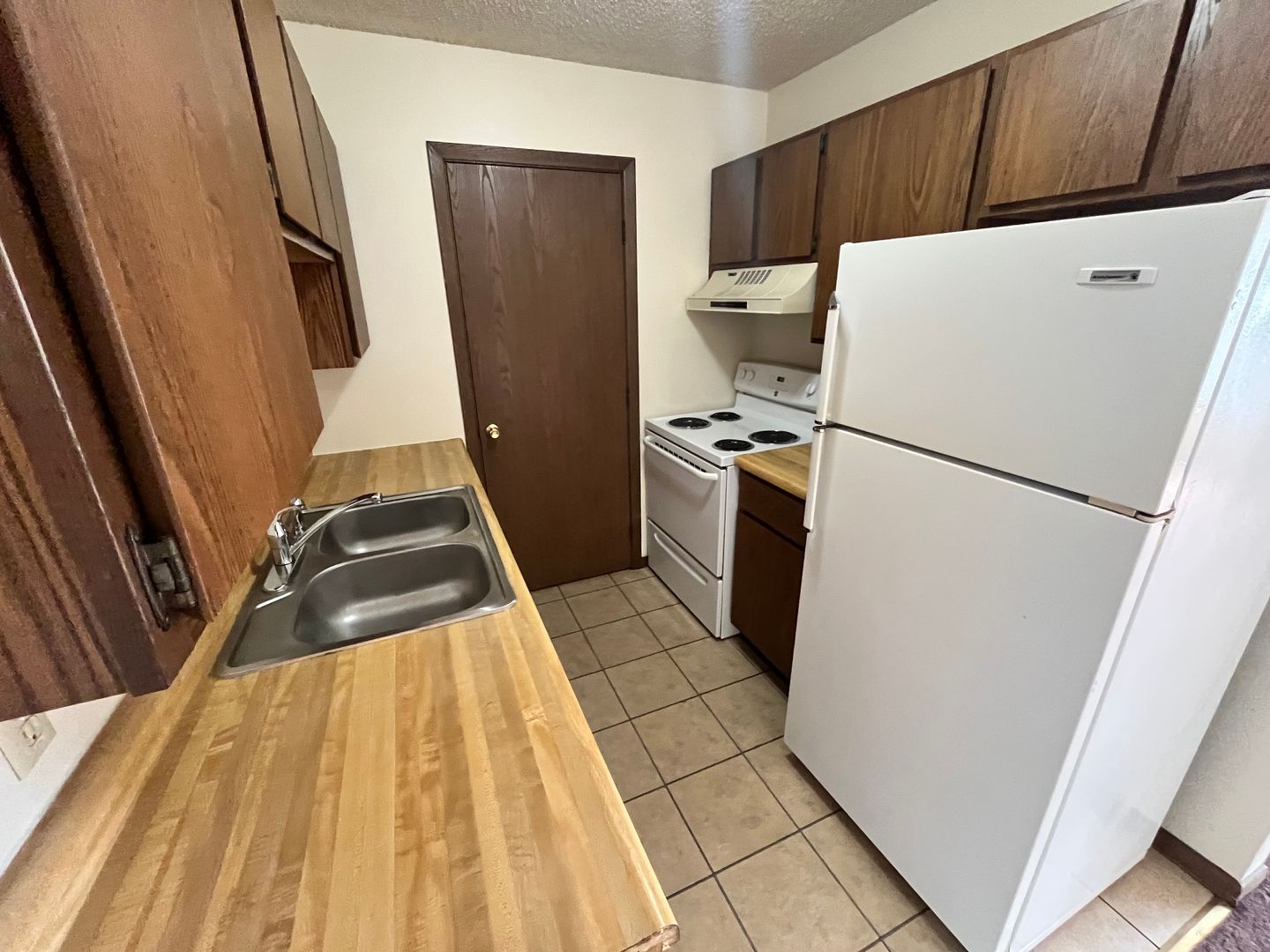 Eau Claire Apartment: 1108 Meridian Hts Dr