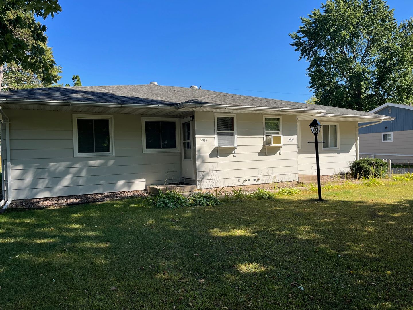 Eau Claire Apartment: 2919 Blakeley Ave