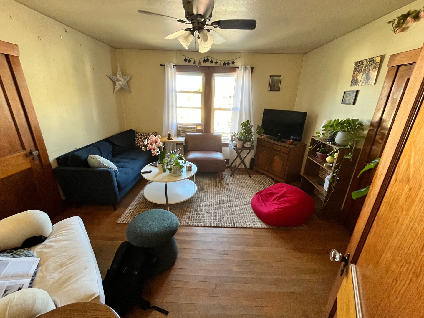 Eau Claire Apartment: 415 Washington St