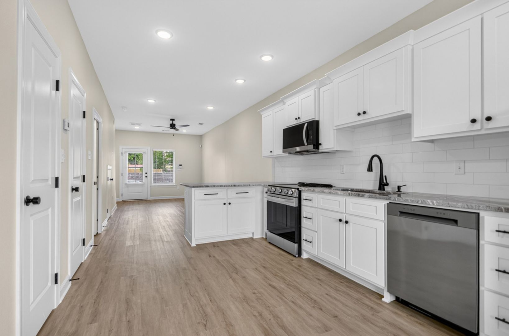 The Scott - 201 E 17th Street 3 of 12